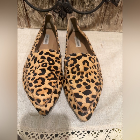 Steve Madden "Feather" Leopard Loafers / Flats size 12 leather - Picture 3 of 9
